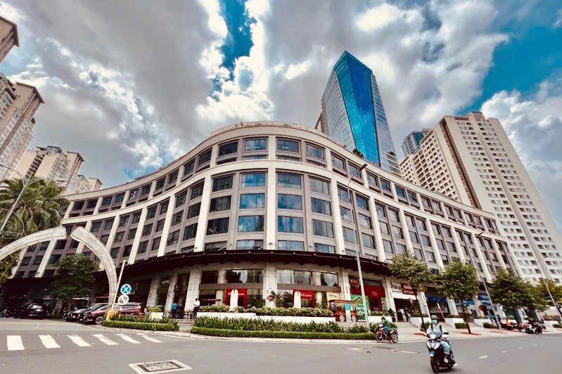 Dragon Pearl SG Office building
